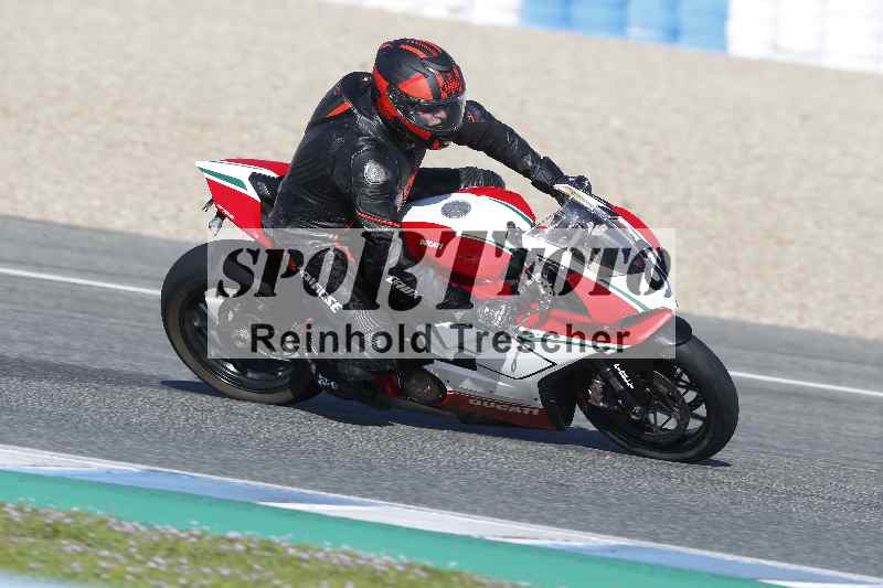 /02 28.-31.01.2025 Moto Center Thun Jerez/gruen-green/92